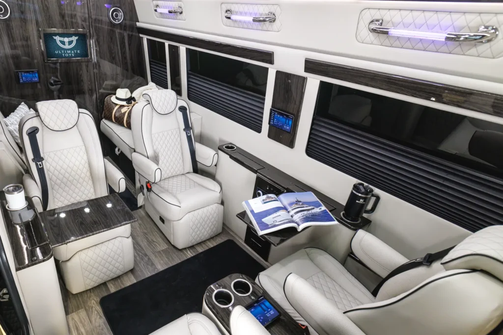 Gallery_CoachEx_Int1