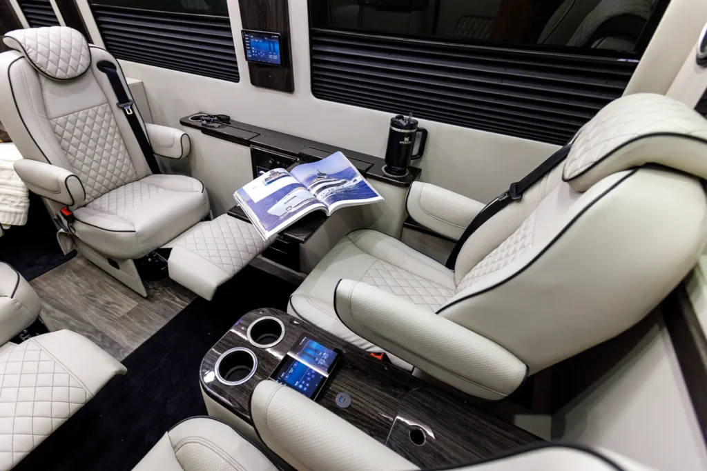 Gallery_CoachEx_Int10