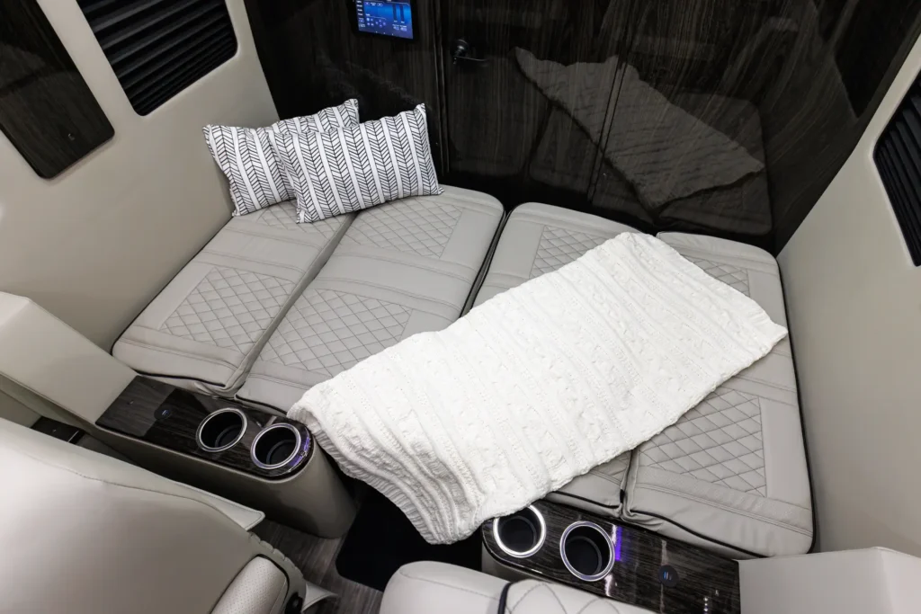 Gallery_CoachEx_Int8